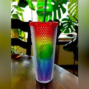RARE Sbux Rainbow Studded 24 oz Tumbler